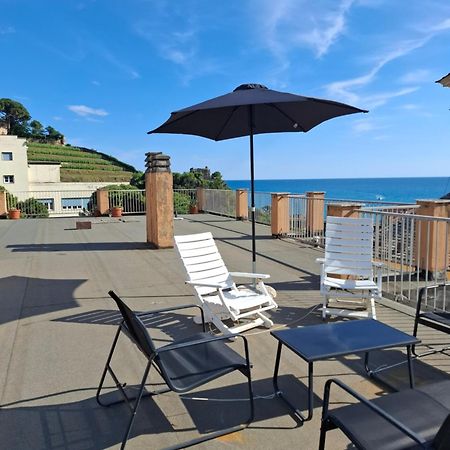 Moneglia Beach Downtown Екстер'єр фото